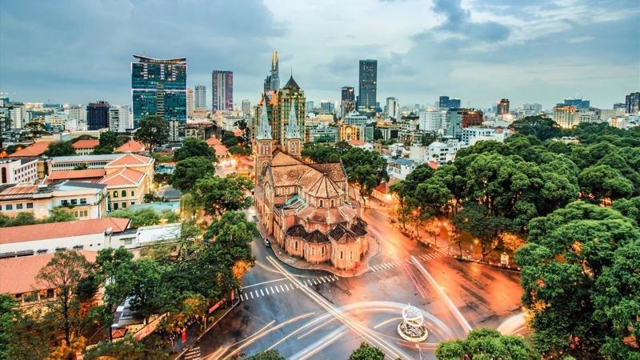 HCMC positions businesses as "golden resource", tackles investment hurdles