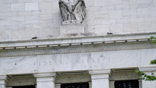Giới đầu cơ đặt cược mạnh Fed sắp phải giảm lãi suất - Nh&