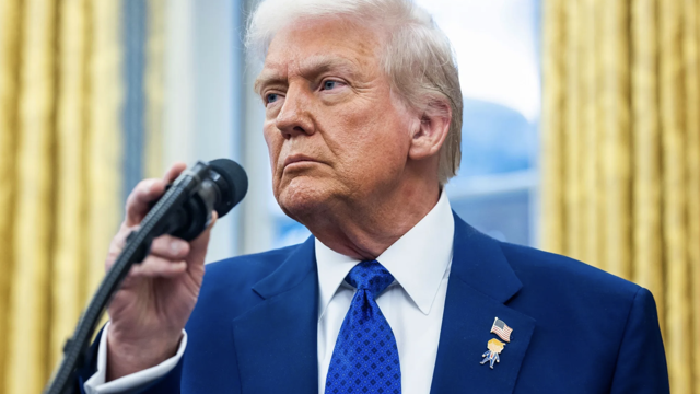 Chiến tranh thuế quan: Trung Quốc kêu gọi đàm phán, ông Trump dọa trả đ