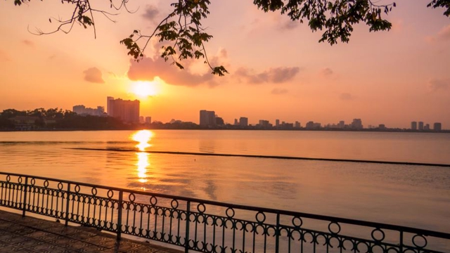 Hanoi allocates nearly $3.9 mln to clean up West Lake