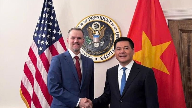 Vietnam, US discuss deeper trade ties, market access