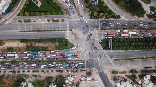 Intersection expansion in HCM City scheduled for completion by year end