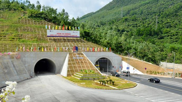 Expansion proposed for tunnel connecting Binh Dinh and Phu Yen provinces