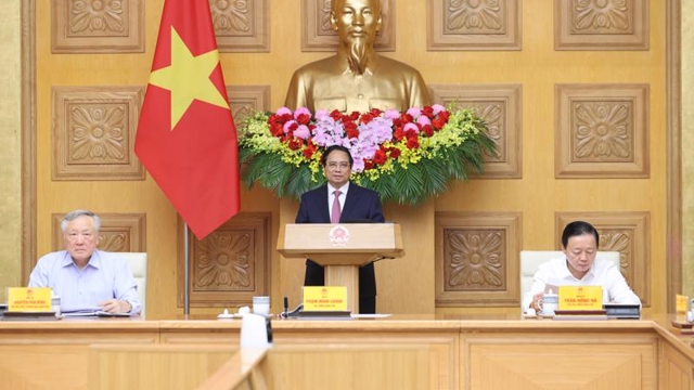 PM urges finalization of private sector development plan for Politburo submission