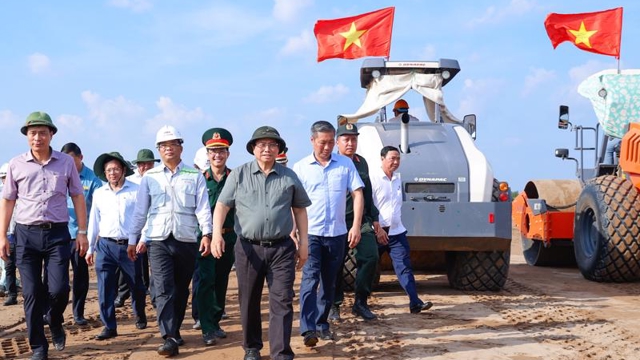 PM requests to complete Can Tho - Ca Mau expressway by December