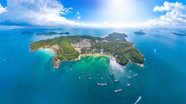Phu Quoc targets Top 10 most attractive islands