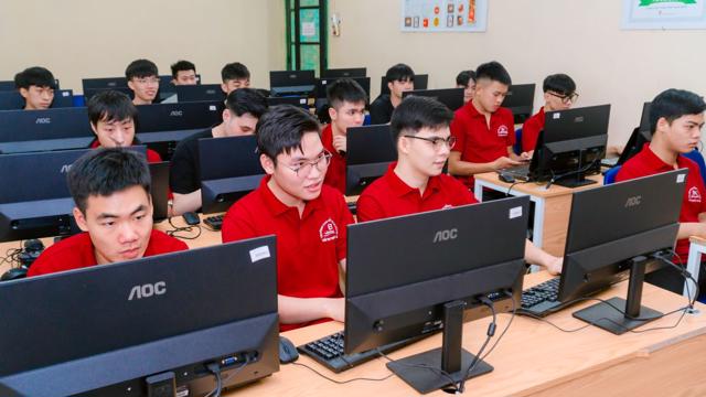Thiếu hụt 200.000 nhân lực: Ngành công nghệ thông tin Việt Nam đối mặt với thách thức lớn