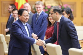 Thủ tướng Chính phủ chủ trì tọa đàm với doanh nghiệp Anh quốc