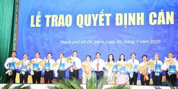 Danh sách 14 giám đốc sở, ngành vừa được Chủ tịch UBND thành phố Hồ Chí Minh bổ nhiệm