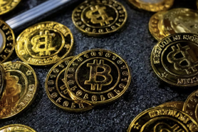 Giá bitcoin vượt 40.000 USD lần đầu tiên sau 1 năm rưỡi, xuất hiện dự báo 100.000 USD