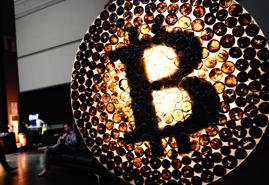 So lợi nhuận đầu tư vàng, bitcoin và chứng khoán
