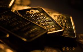 Giá vàng thế giới gần kỷ lục trong lúc chờ báo cáo lạm phát Mỹ