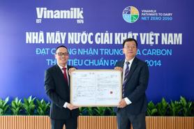 Vinamilk có thêm 1 nhà máy đạt chứng nhận trung hòa carbon, đẩy mạnh “xanh hóa” sản xuất