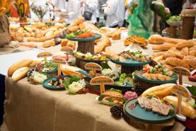 Kỷ lục 150 món ăn đi kèm bánh mỳ tại “Lễ hội bánh mỳ Việt Nam lần 2”