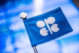 OPEC+ có ảnh hưởng thế nào đến giá dầu và kinh tế toàn cầu?