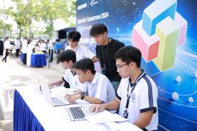 Chuyến xe Solve for Tomorrow chở đam mê khoa học công nghệ