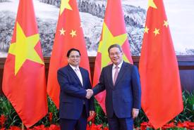 China pledges to further open doors for Vietnamese goods: Premier Li