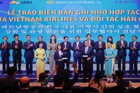 Vietnam, South Korea sign 8 deals in tourism and culture cooperation