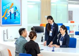 Fitch Ratings lần đầu xếp hạng tín nhiệm Sacombank với triển vọng ổn định
