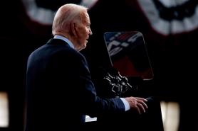 Nhìn lại sự nghiệp chính trị của ông Biden