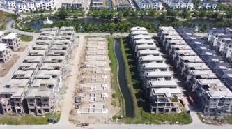 Nhiều bất động sản bị ngân hàng rao bán để thu hồi nợ