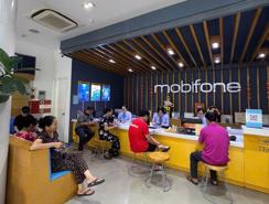 MobiFone hoàn thành hỗ trợ đợt 1 số tiền 50 tỷ đồng cho khách hàng chịu ảnh hưởng bởi bão, lũ