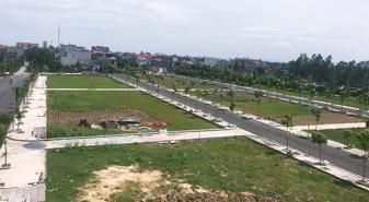 Nhiều khoản thu, sắc thuế về đích sau 8 tháng, tiền sử dụng đất vẫn hụt thu