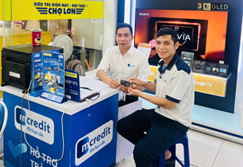 Mcredit sẻ chia cùng đồng bào bị ảnh hưởng bởi bão lũ