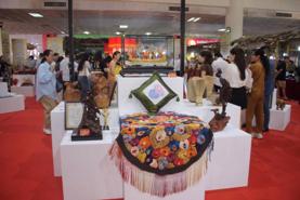 Hanoi craft village festival showcases local products