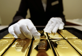 Giá vàng suy yếu vì đồng USD tăng giá giữa căng thẳng Trung Đông