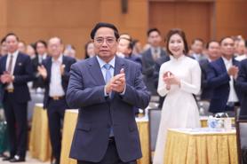 PM celebrates Vietnam Entrepreneurs Day with business leaders