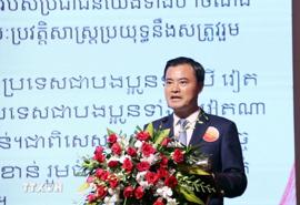 Forum highlights economic ties among Vietnam, Laos and Cambodia