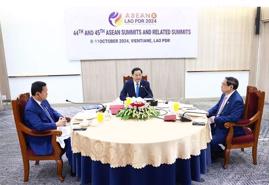 PMs of Vietnam, Laos, and Cambodia seek measures to promote ties