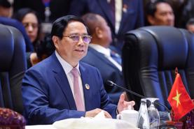 PM urges ASEAN to develop with new thinking, vision