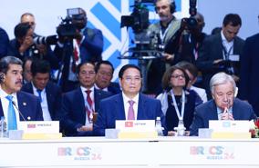 PM proposes strategic connections for better world at expanded BRICS summit