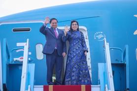 Prime Minister leaves Hanoi for visits to three Middle East countries