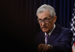 Bài toán hóc búa của Fed