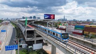 HCM City's first metro line undergoing test run at full capacity