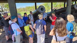 Some 3.2 mln tourists visited central Thua Thien - Hue province in 10M