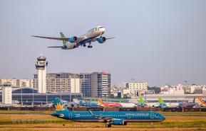 Vietnamese airlines operate over 211,800 flights in 10M