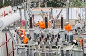 Industry and Trade minister agrees on three electricity supply scenarios for 2025