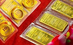 Giá vàng tăng giá hai lần trong một buổi sáng