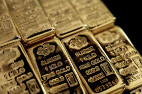 Giá vàng nhích lên nhờ triển vọng Fed sắp hạ lãi suất