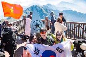 Some 15.7 mln foreign tourists visited Vietnam in 11M