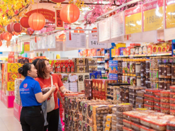 Người tiêu dùng có xu hướng sắm Tết tiết kiệm, thiết thực