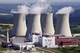 Vietnam needs 2,400 staff to operate nuclear power plants