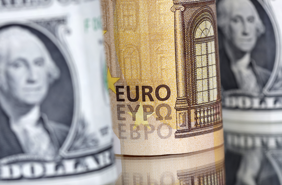 Áp lực mất giá bủa vây, đồng euro có thể giảm về ngang USD