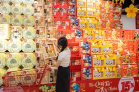 Thị trường bánh kẹo Tết trầm lắng hơn mọi năm