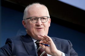 Nhà kinh tế trưởng của ECB lo lạm phát quá thấp nếu lãi suất còn cao