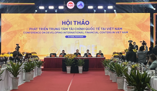 Vietnam boasts essential conditions to develop financial centers